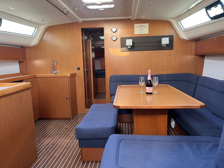 Bavaria Cruiser 51 — photo 8