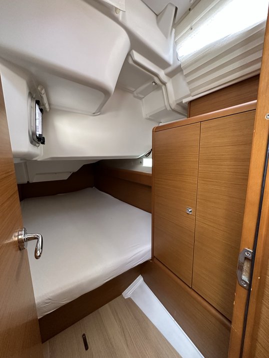 Sun Odyssey 389 — photo 12