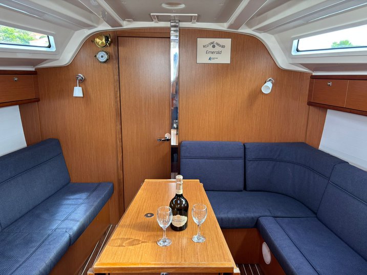 Bavaria Cruiser 37 - 3 cab. — photo 8