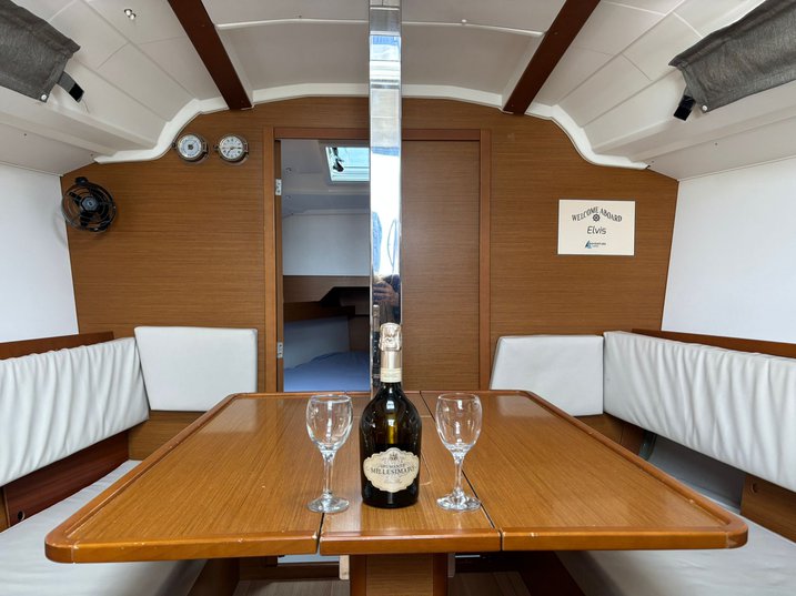 Sun Odyssey 349 - 3 cab. — photo 6