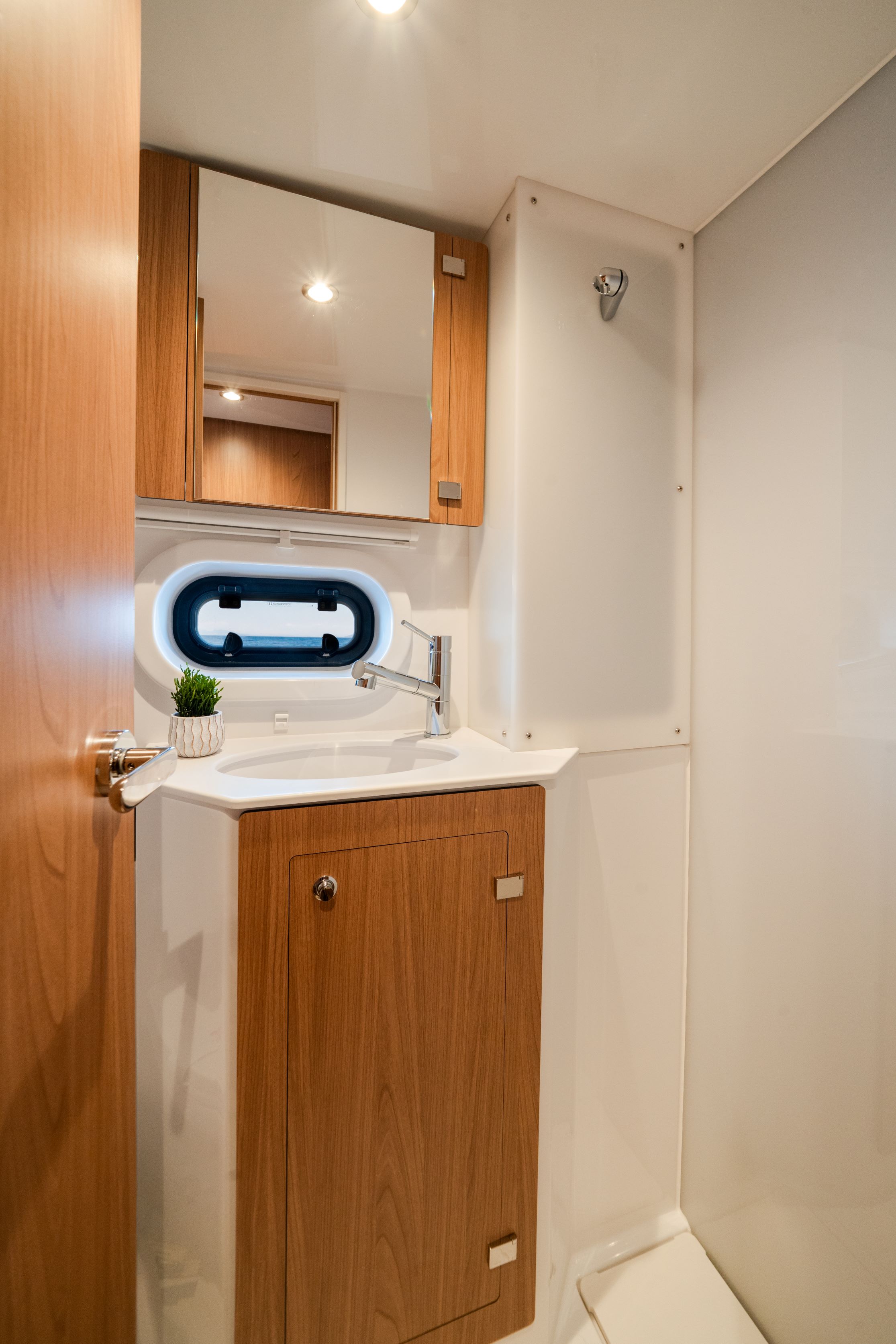 Bali 4.2 - 4 + 1 cab. — photo 15