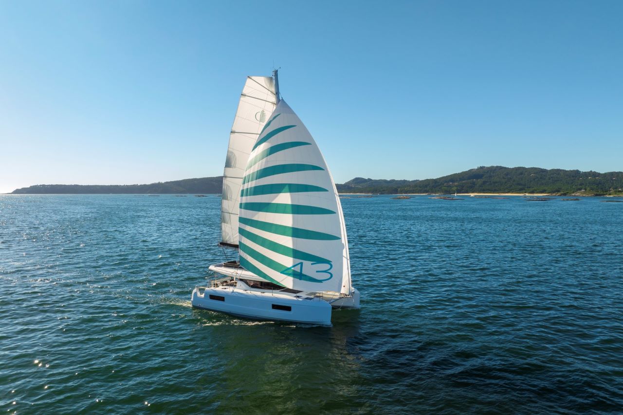 Lagoon 43 - 4 + 2 cab. — photo 4