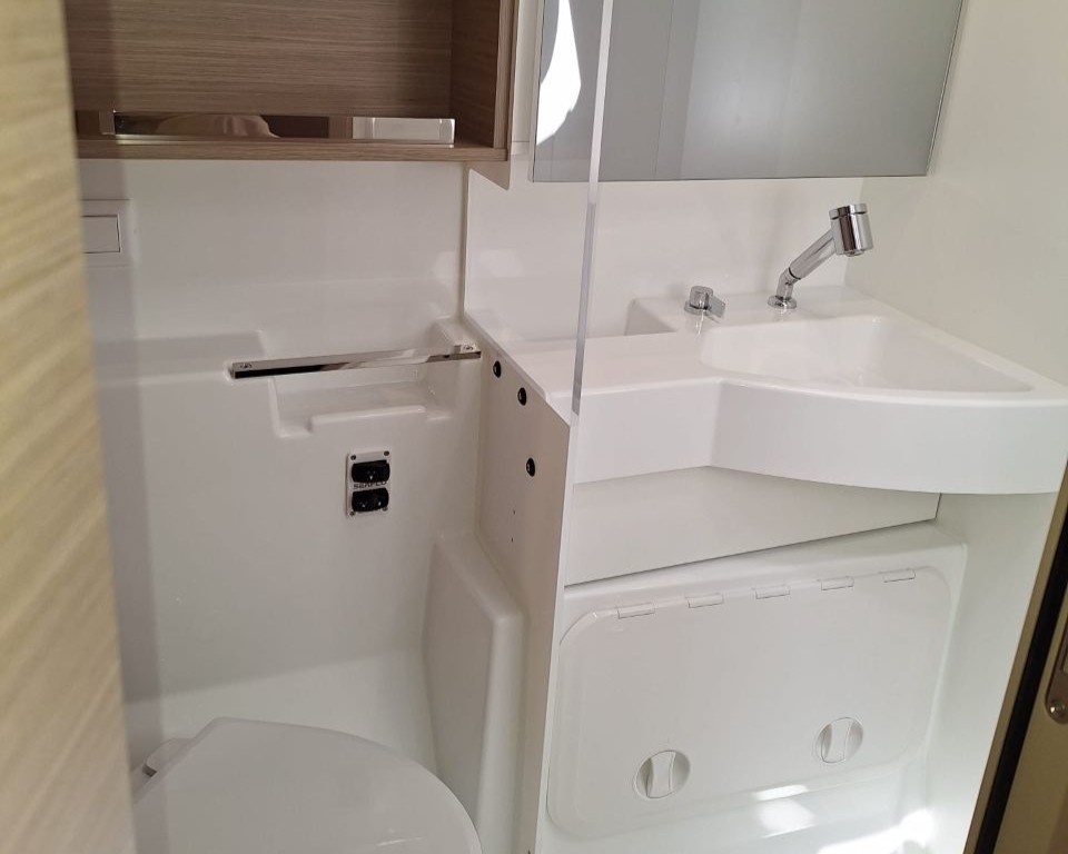 Lagoon 43 - 4 + 2 cab. — photo 15