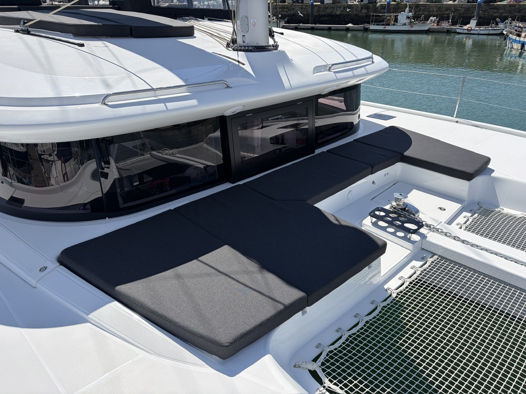 Lagoon 43 - 4 + 2 cab. — photo 7