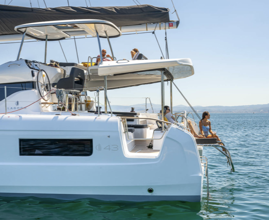 Lagoon 43 - 4 + 2 cab. — photo 8