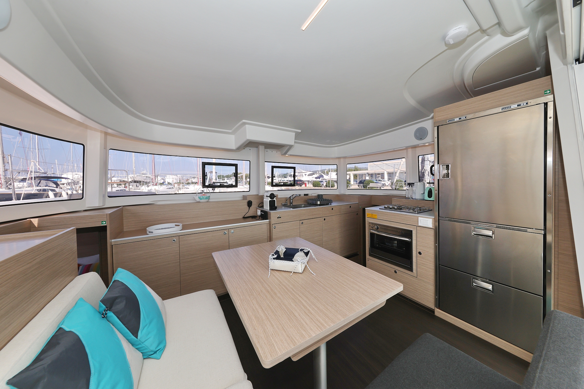 Lagoon 38 - 3 + 2 cab. — photo 23