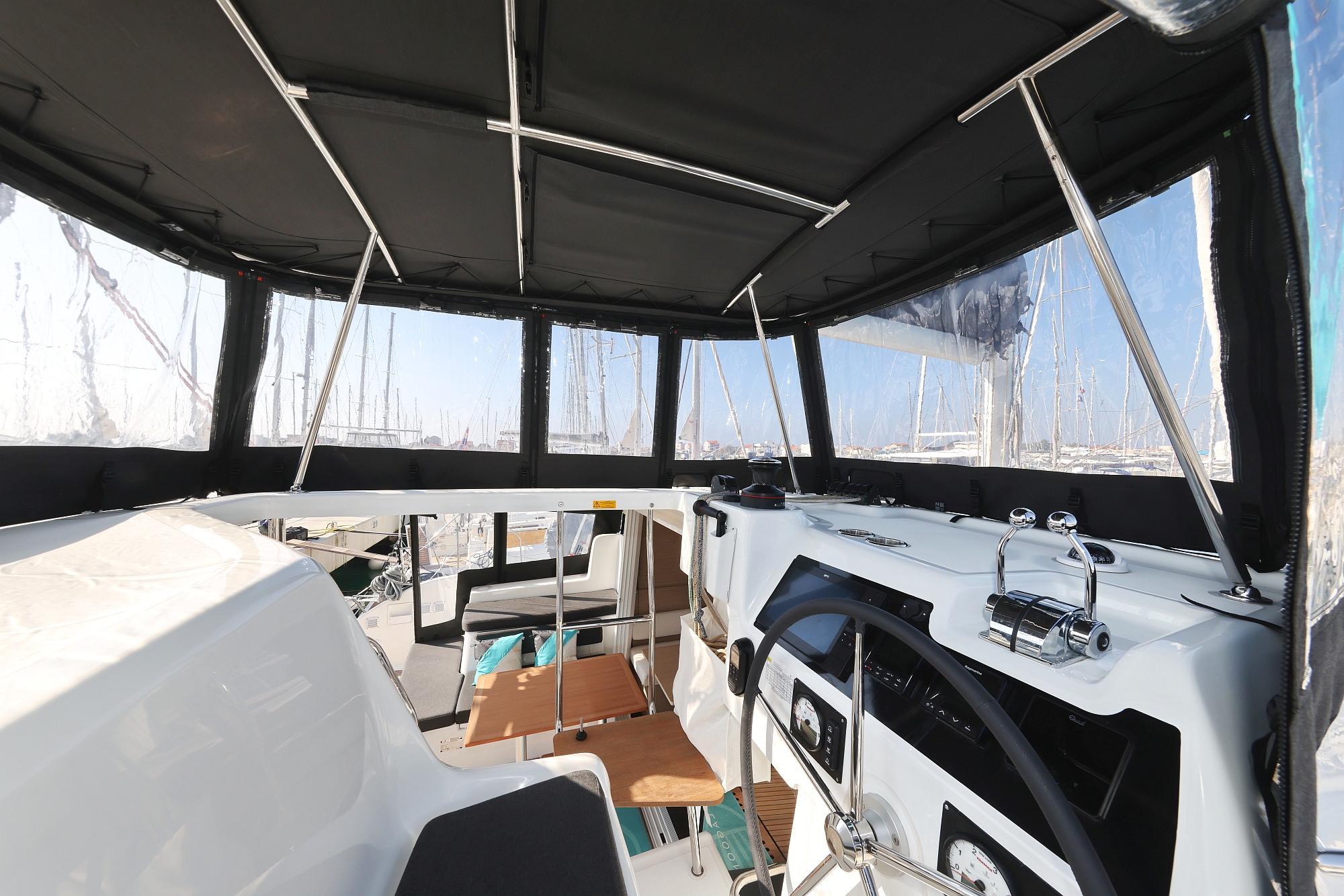 Lagoon 38 - 3 + 2 cab. — photo 25