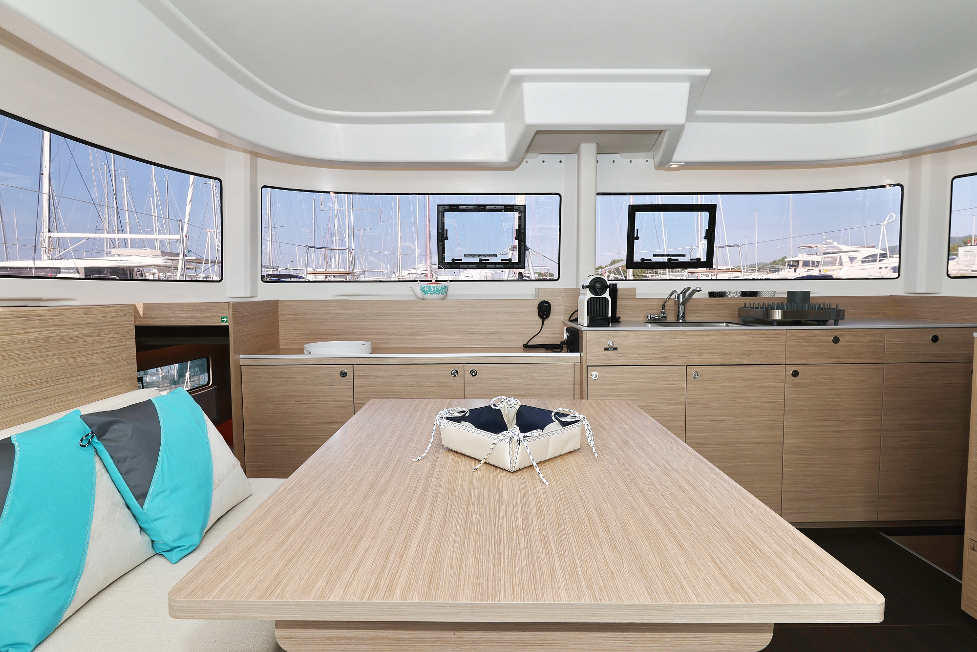 Lagoon 38 - 3 + 2 cab. — photo 47