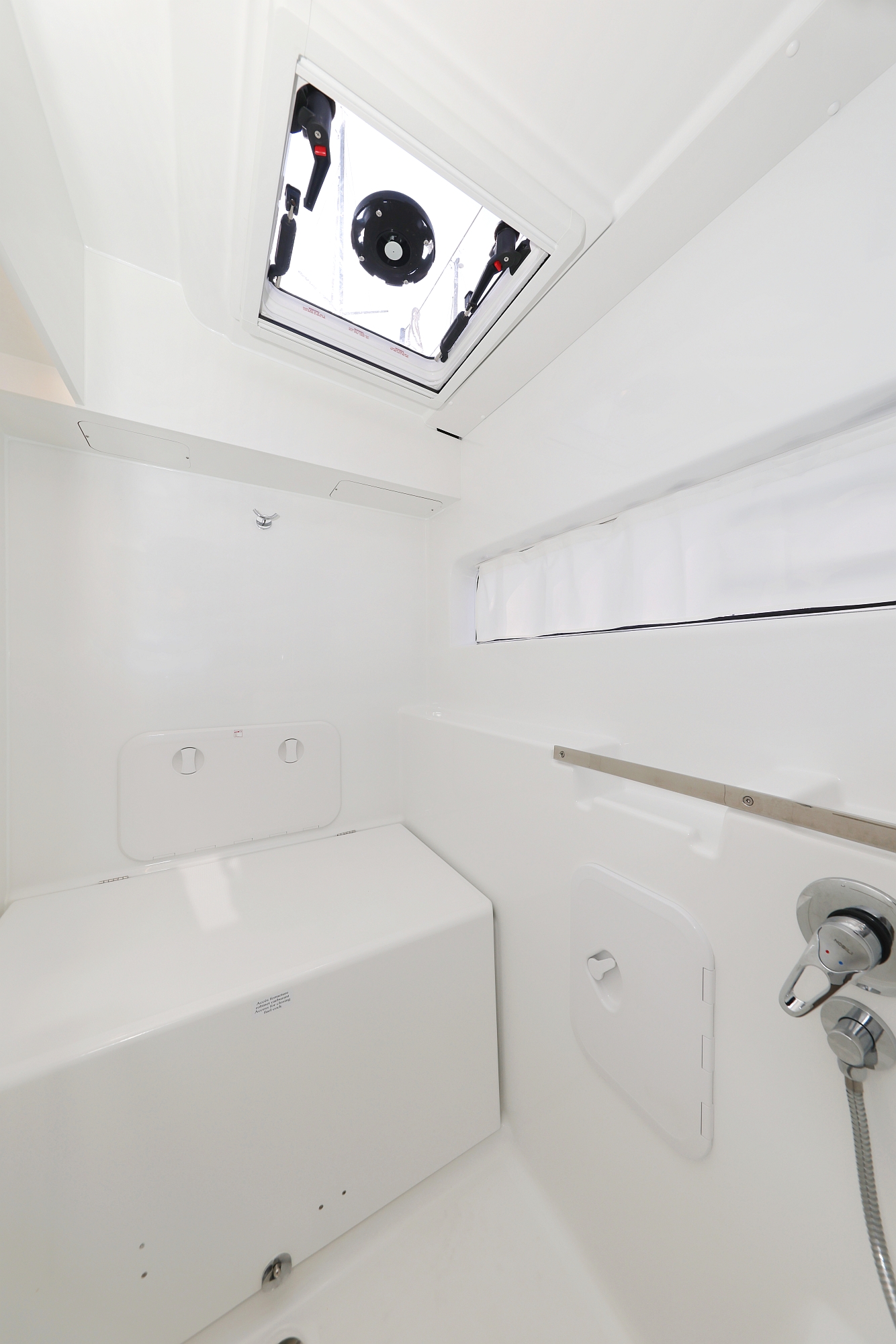 Lagoon 38 - 3 + 2 cab. — photo 10