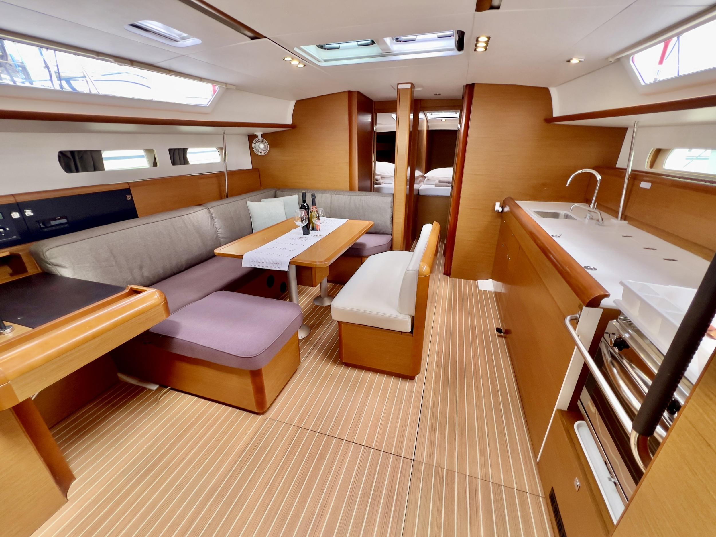 Sun Odyssey 479 - 4 cab. — photo 17
