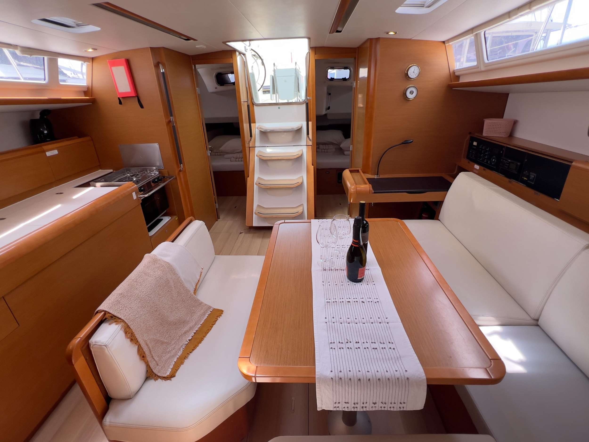 Sun Odyssey 479 - 4 cab. — photo 9