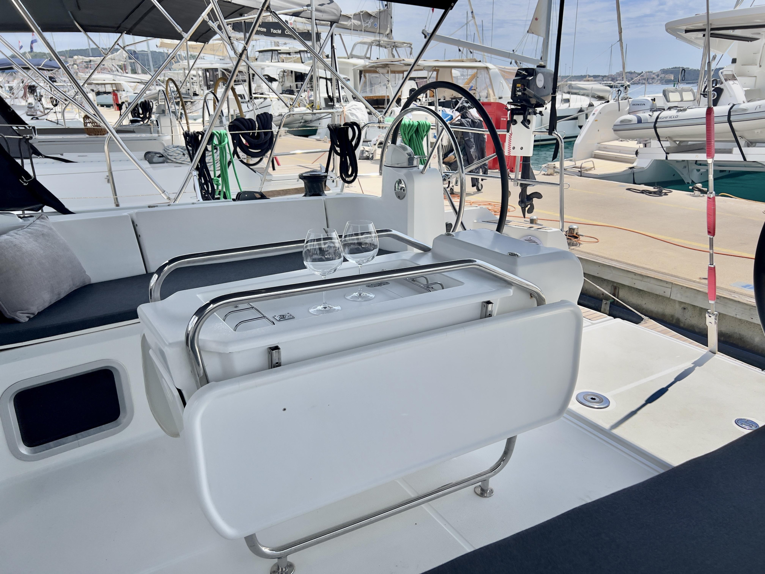 Sun Odyssey 479 - 4 cab. — photo 11