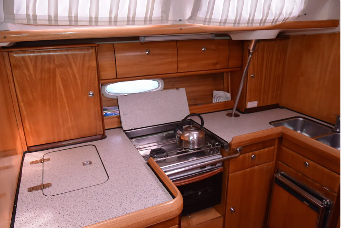 Bavaria 46 Cruiser — photo 4