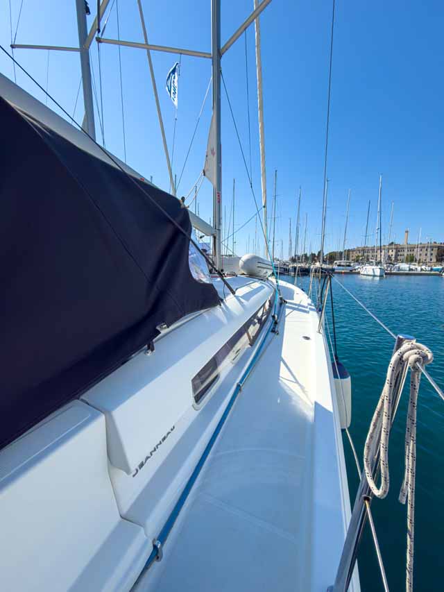 Sun Odyssey 440 - 4 cab. — photo 6