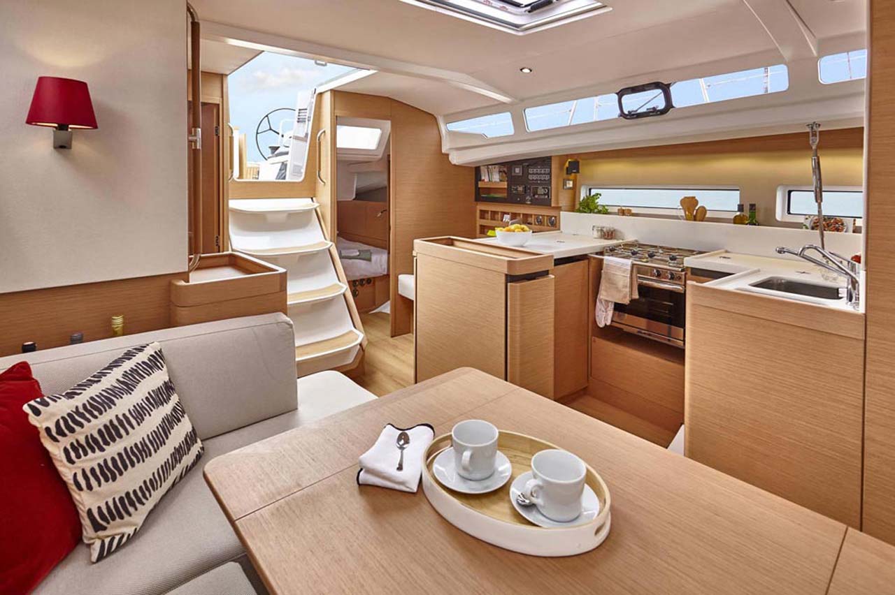 Sun Odyssey 440 - 4 cab. — photo 9