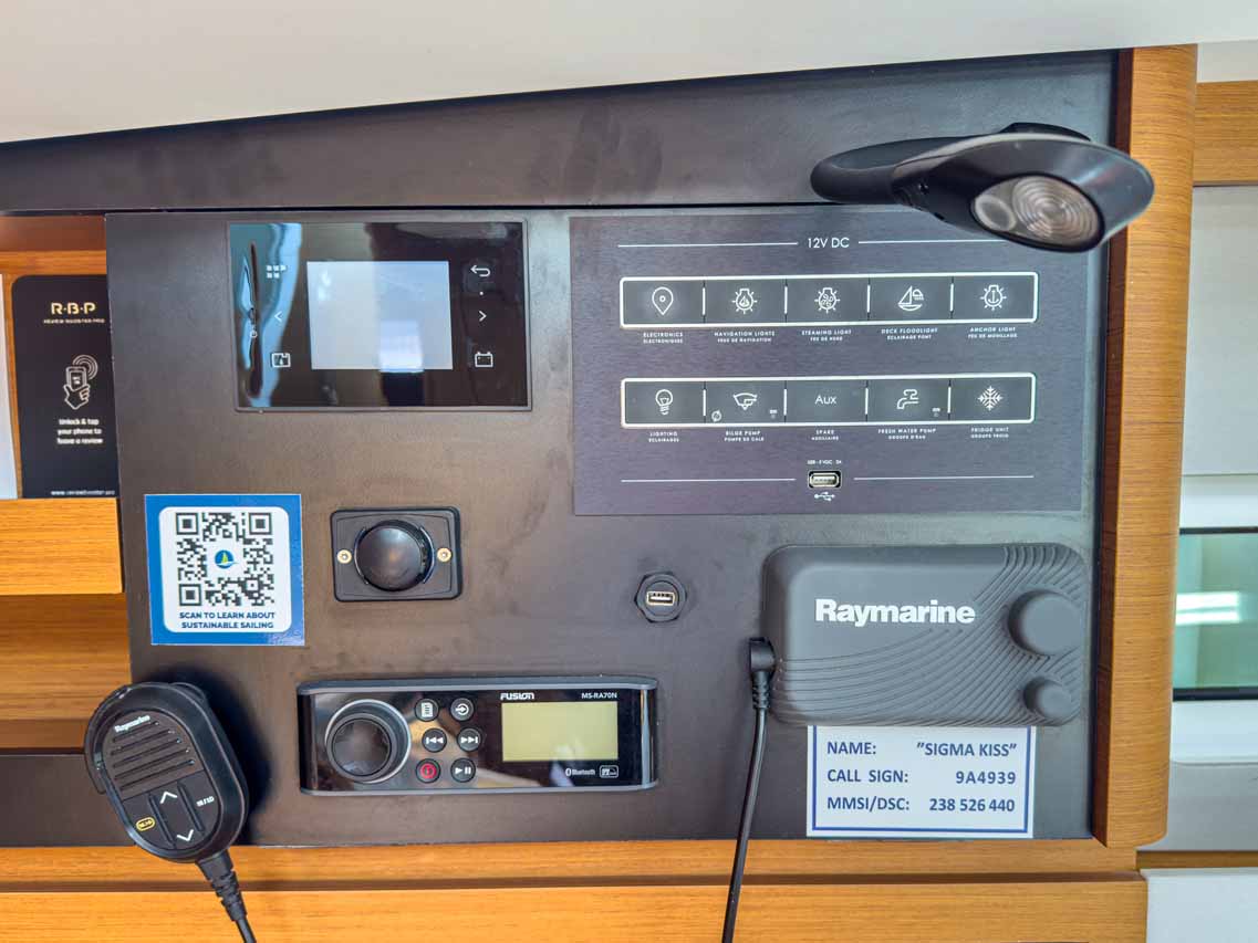 Sun Odyssey 440 - 4 cab. — photo 14