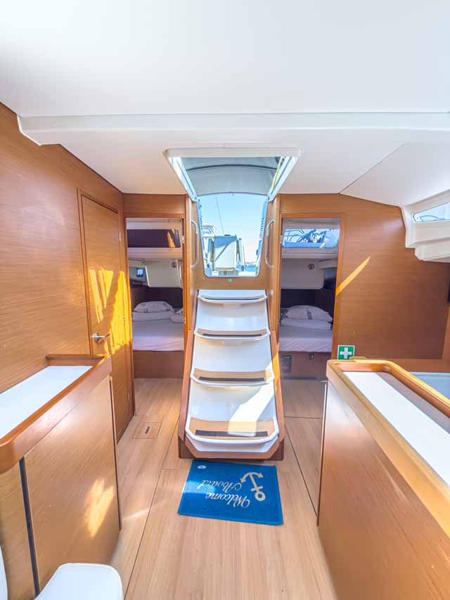 Sun Odyssey 440 - 4 cab. — photo 15
