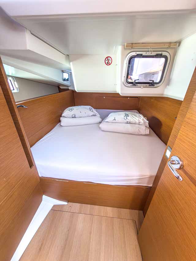 Sun Odyssey 440 - 4 cab. — photo 18