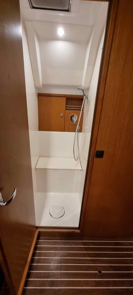 Bavaria Cruiser 51 — photo 16