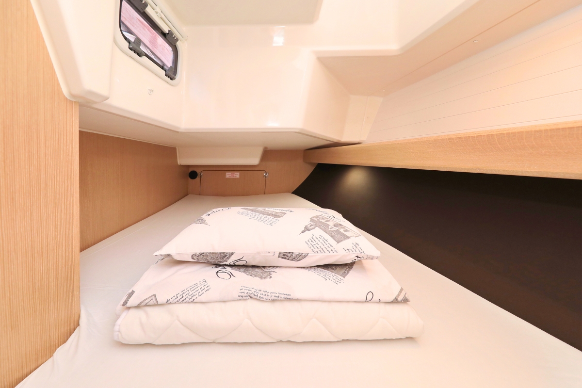 Bavaria Cruiser 37 - 3 cab. — photo 10