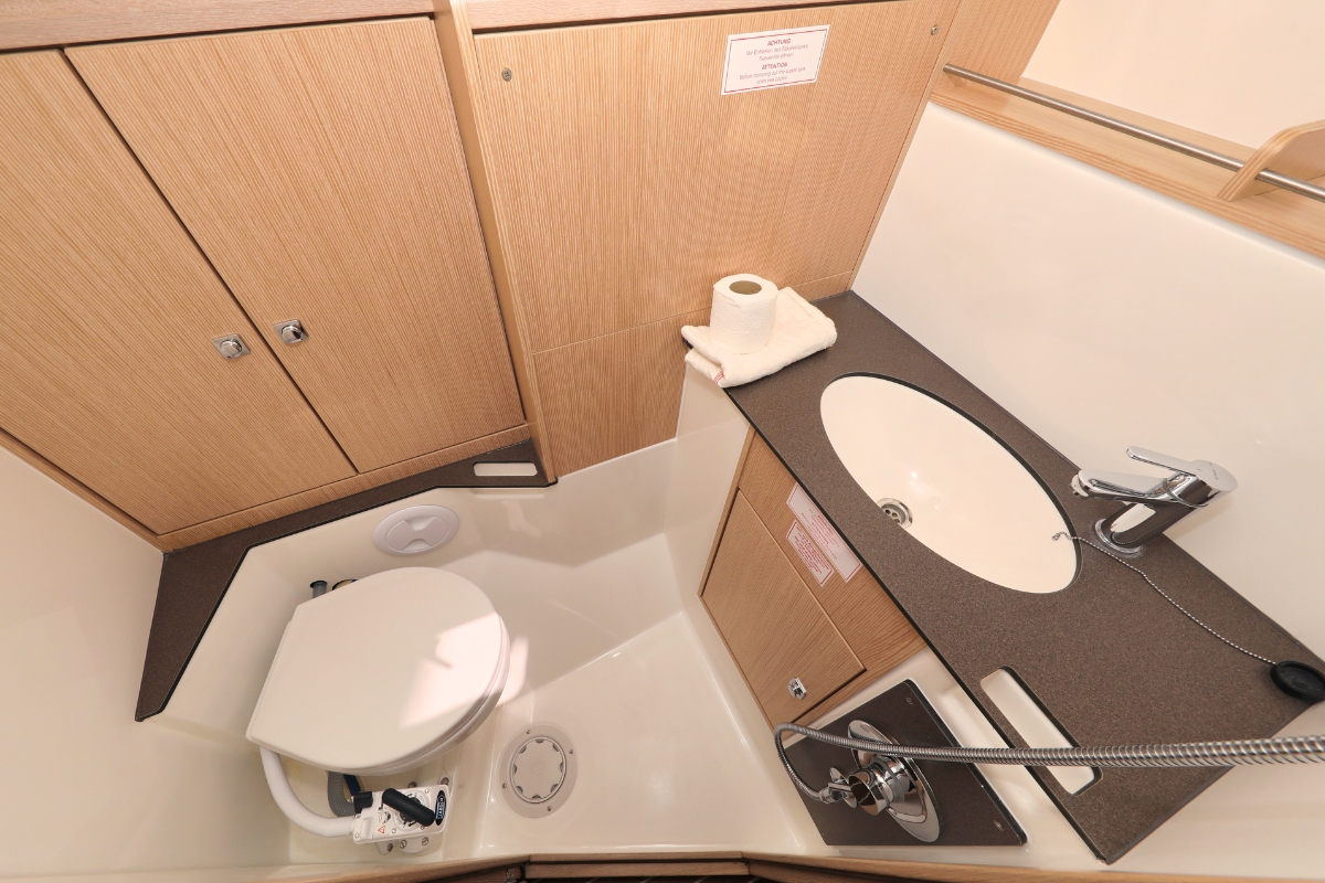 Bavaria Cruiser 37 - 3 cab. — photo 12