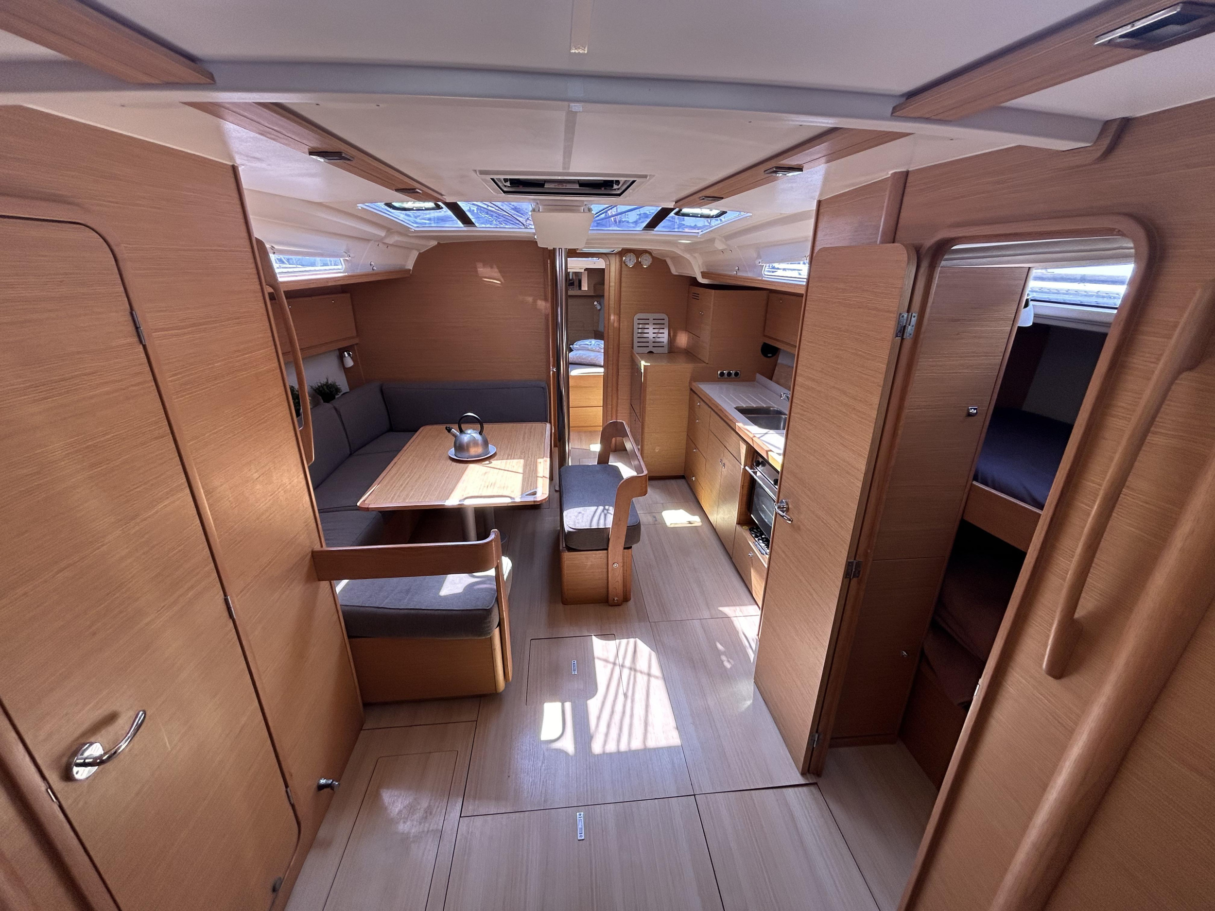Dufour 430 GL — photo 6