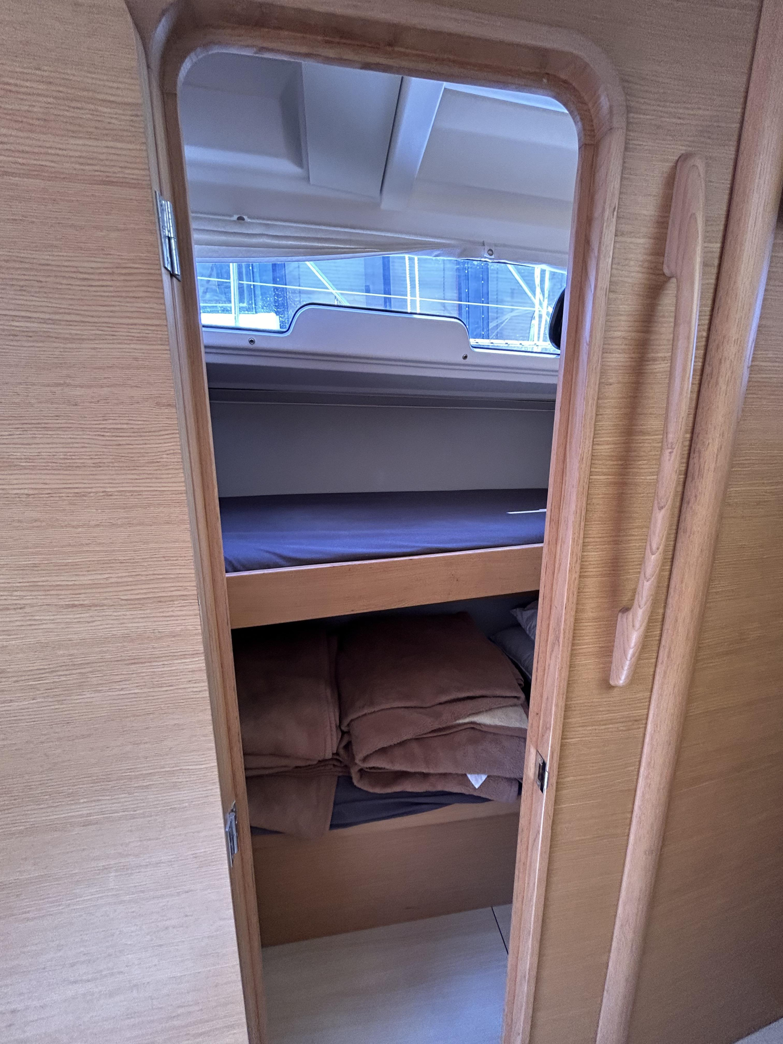 Dufour 430 GL — photo 7