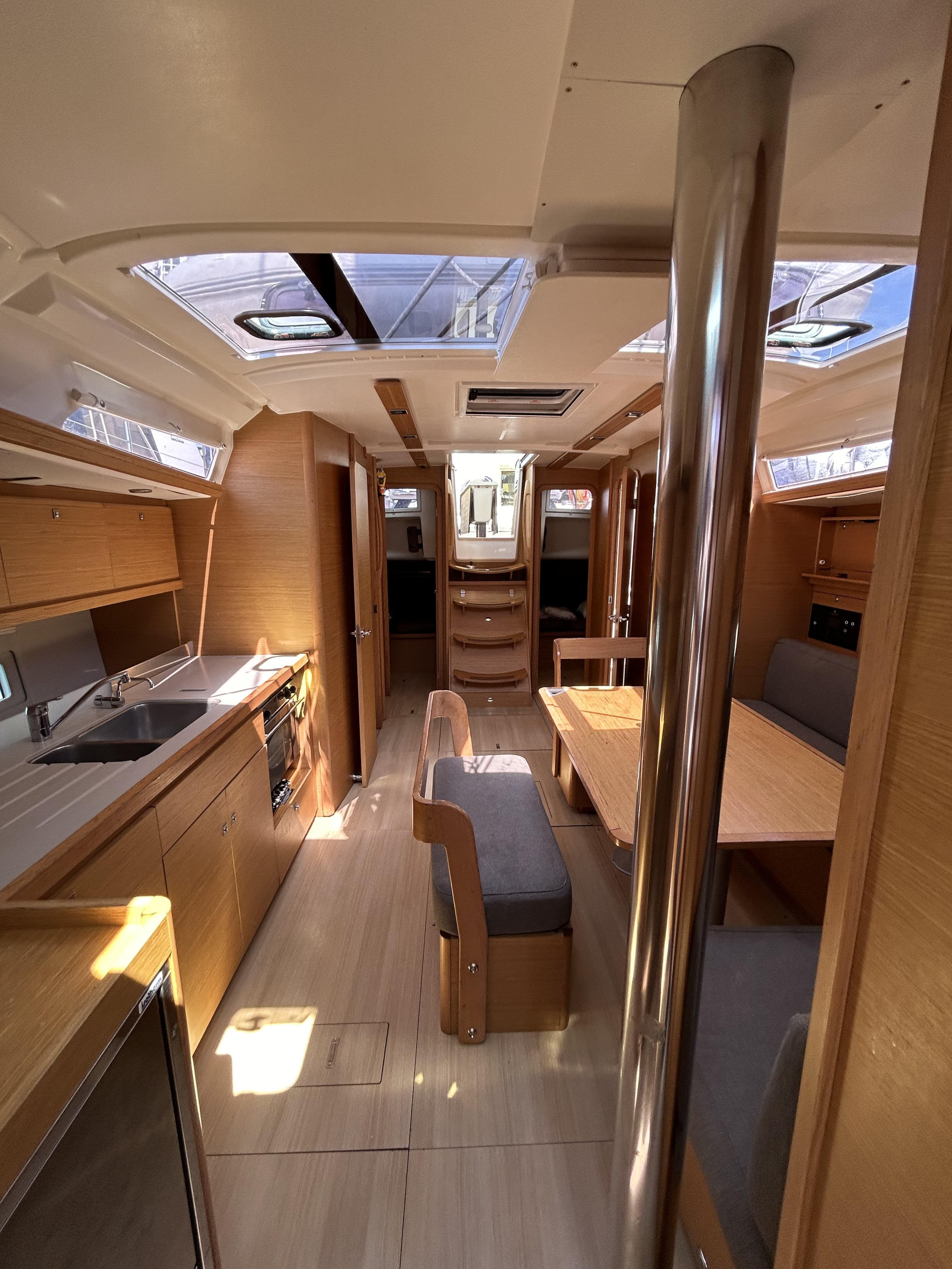 Dufour 430 GL — photo 20