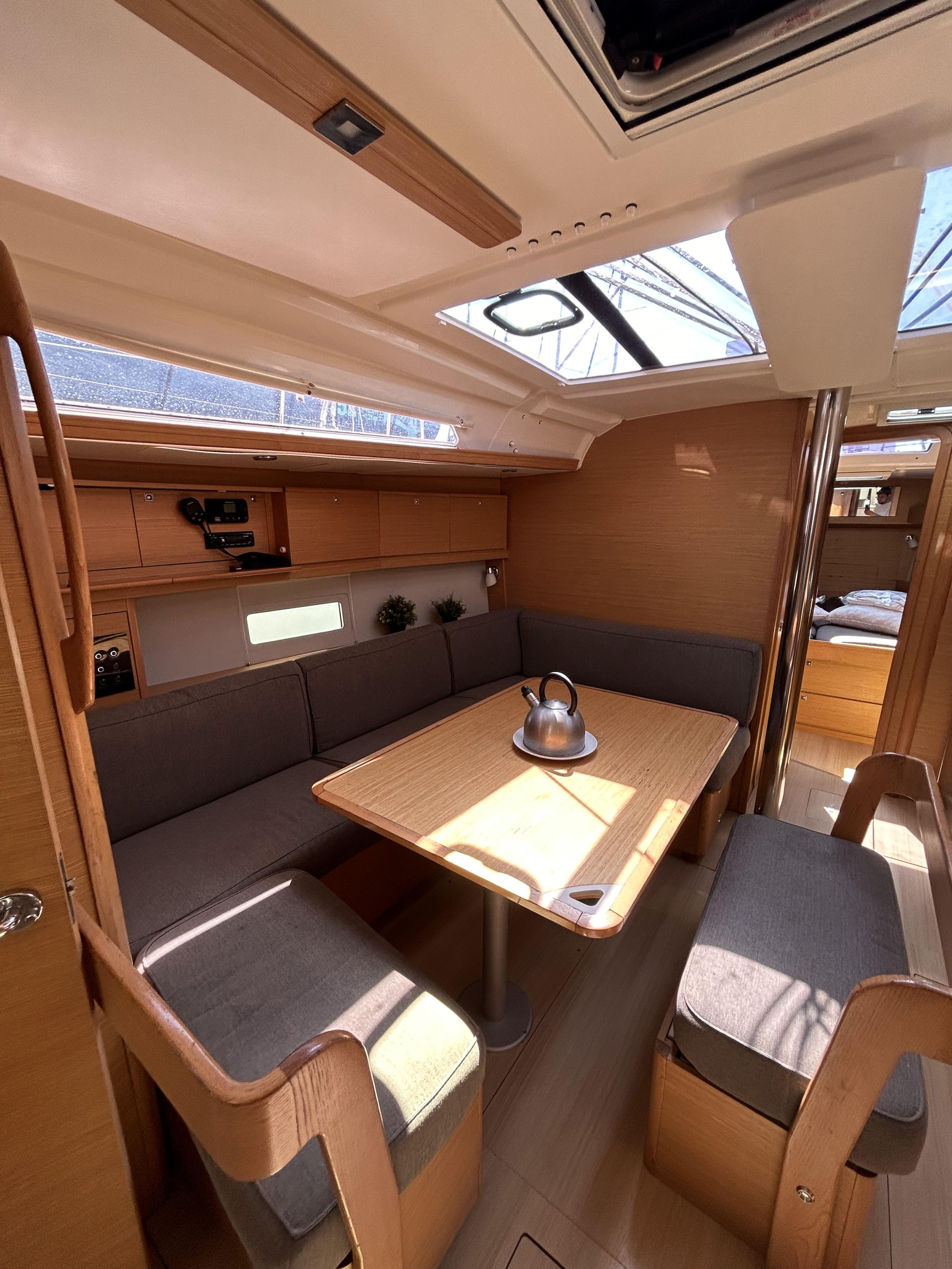 Dufour 430 GL — photo 18