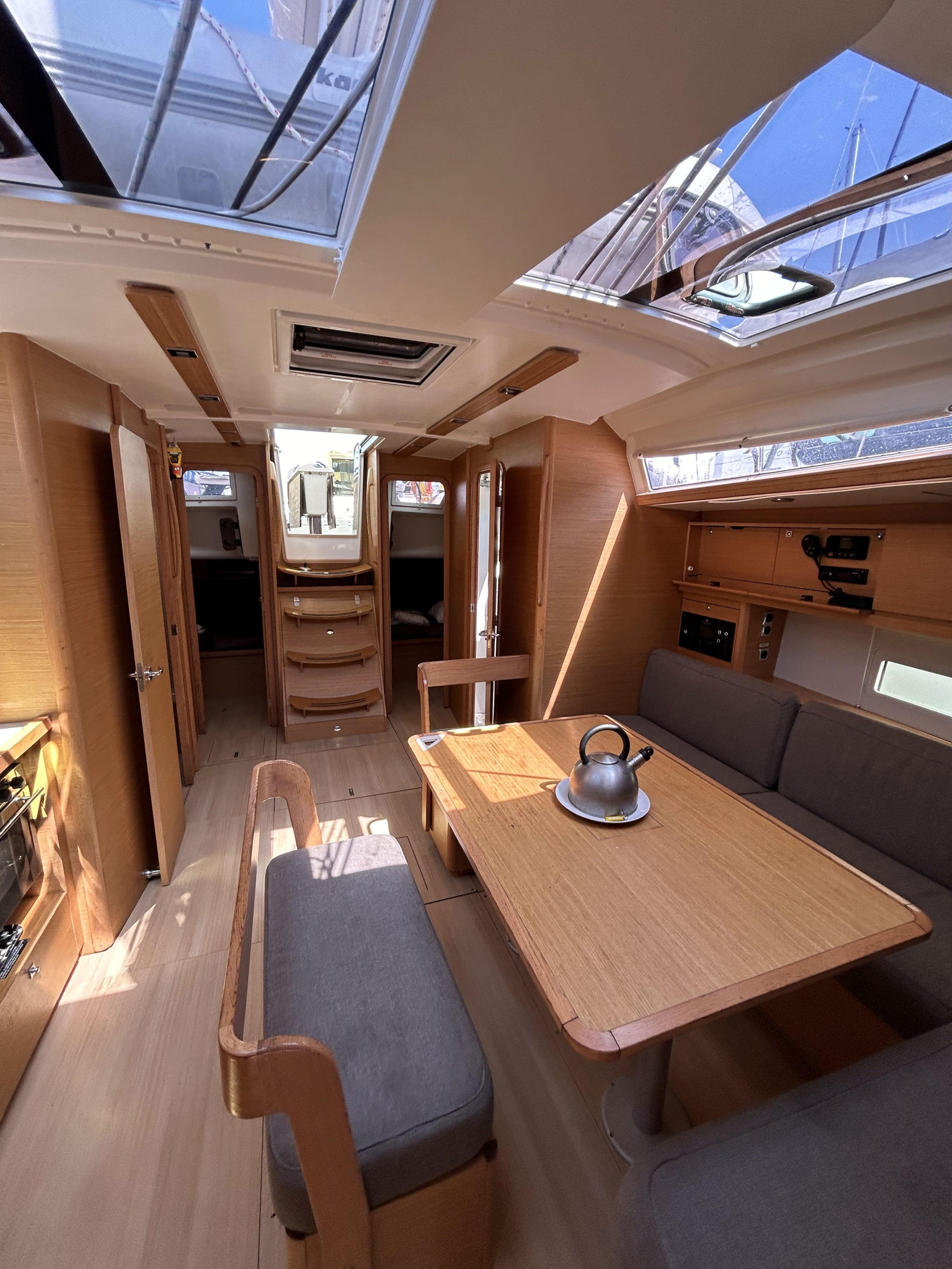 Dufour 430 GL — photo 19