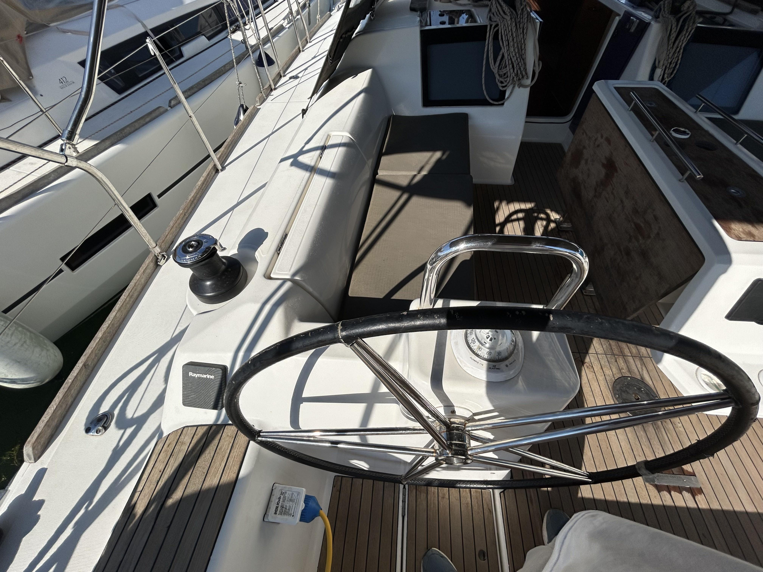 Dufour 460 GL - 5 cab. — photo 10