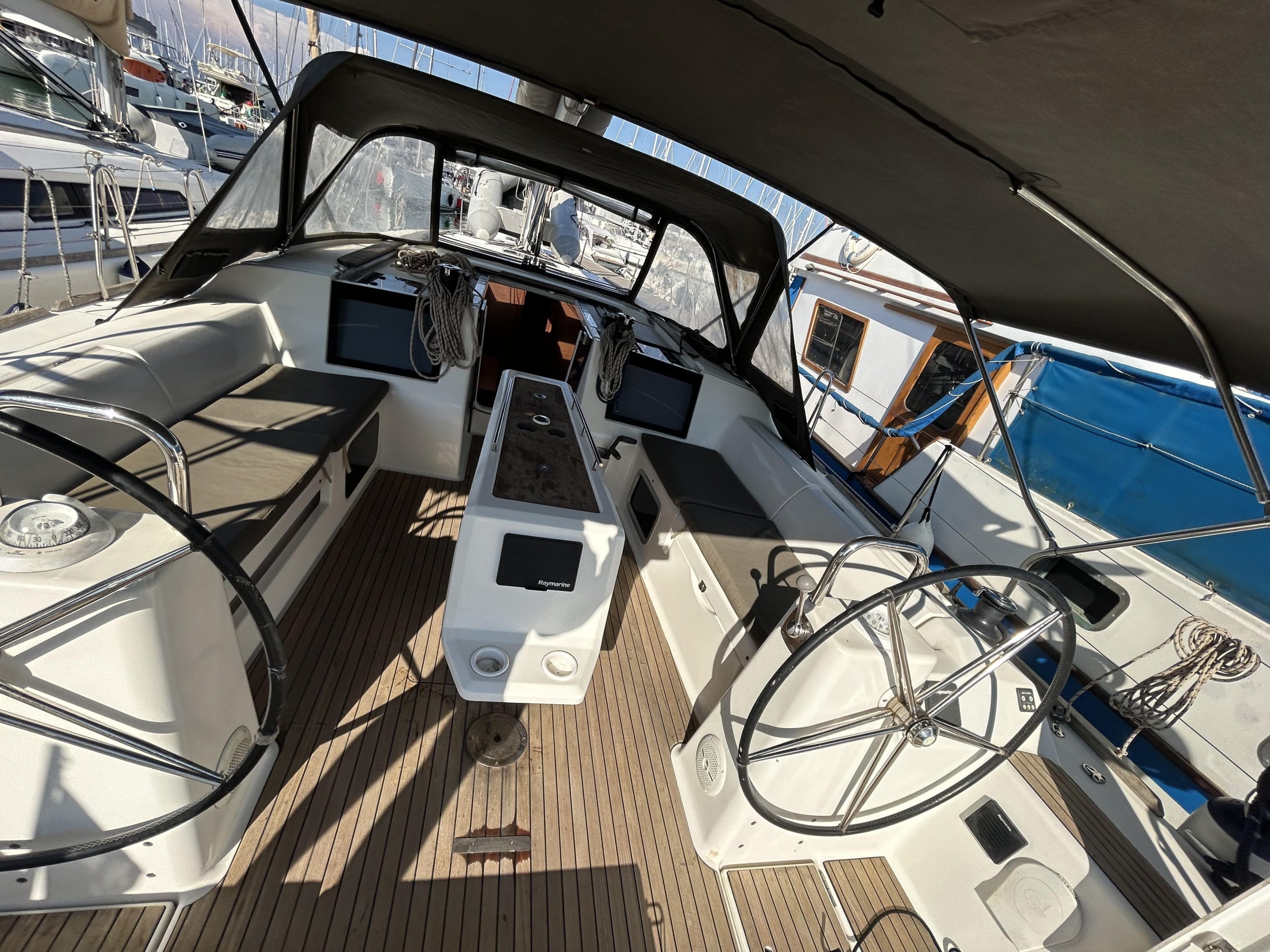 Dufour 460 GL - 5 cab. — photo 30