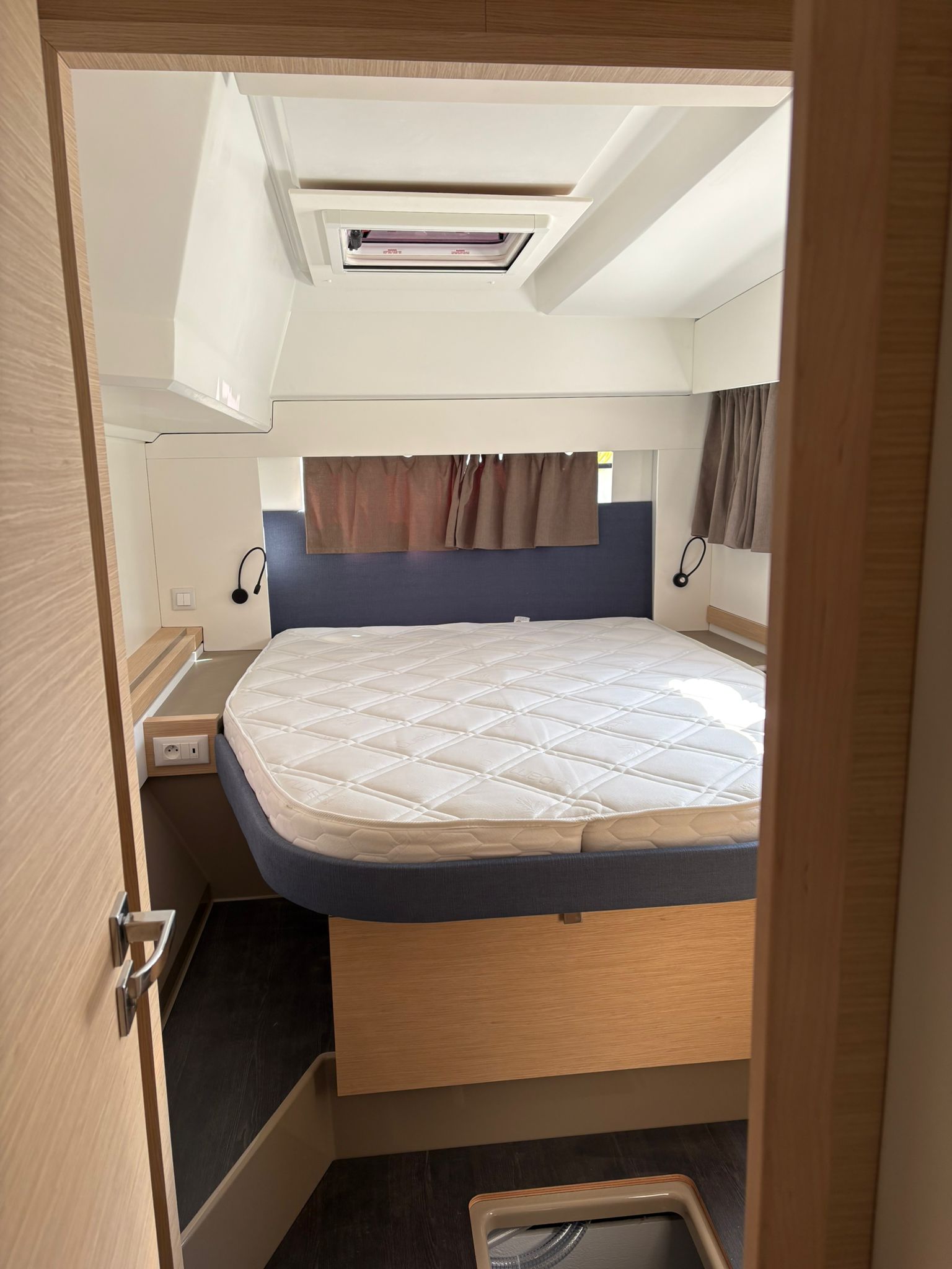 Fountaine Pajot Astrea 42 — photo 11