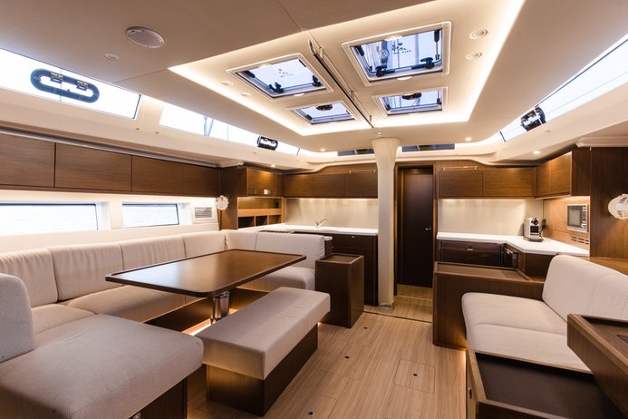 Bavaria C57 - 4 + 1 cab. — photo 14