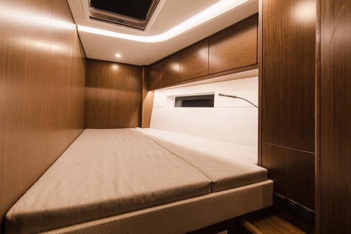 Bavaria C57 - 4 + 1 cab. — photo 20