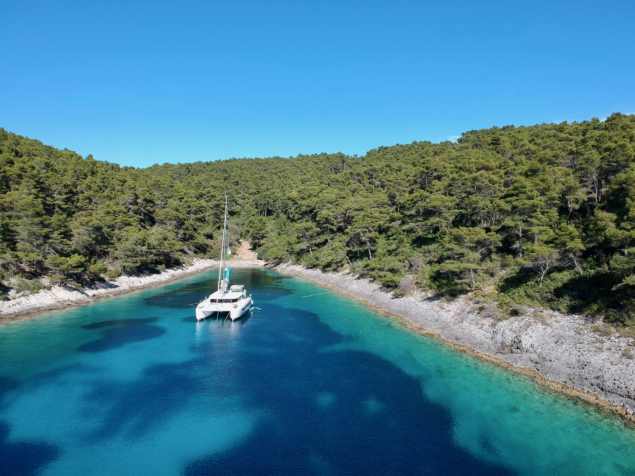 Lagoon 43 - 4 + 2 cab. — photo 4