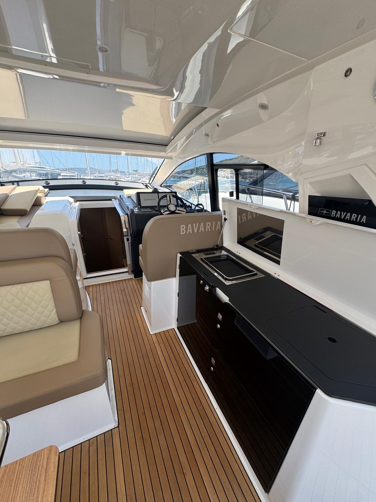 Bavaria SR41 — photo 12