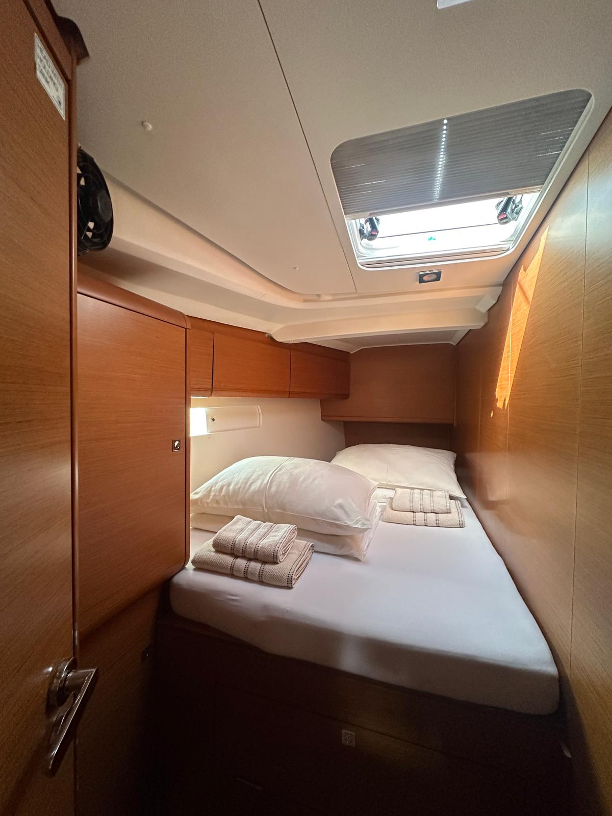 Sun Odyssey 519 - 5 cab. — photo 7