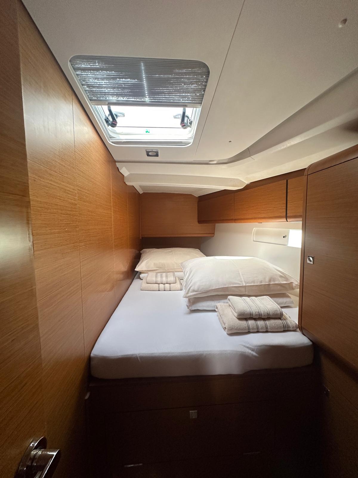 Sun Odyssey 519 - 5 cab. — photo 8
