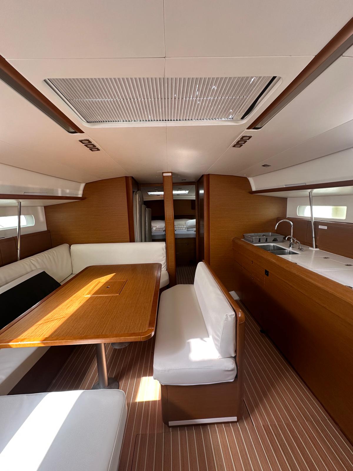 Sun Odyssey 519 - 5 cab. — photo 9