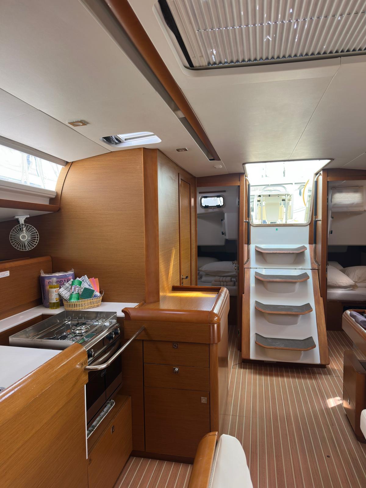 Sun Odyssey 519 - 5 cab. — photo 12