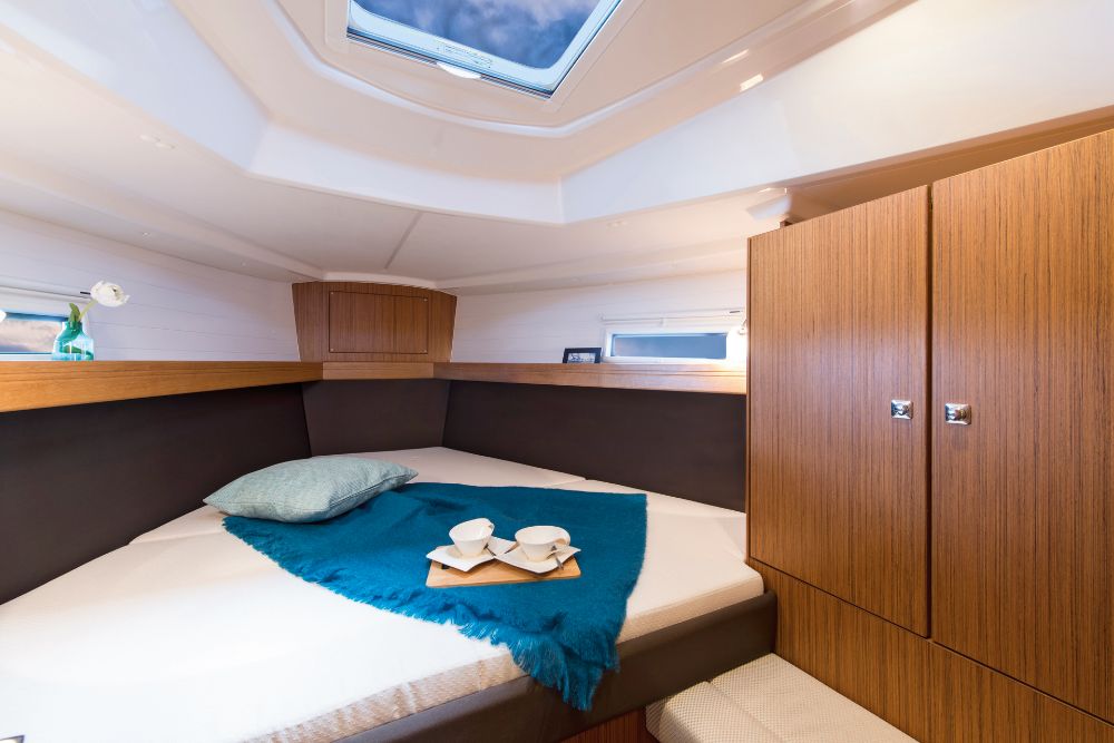 Bavaria Cruiser 37 - 3 cab. — photo 18