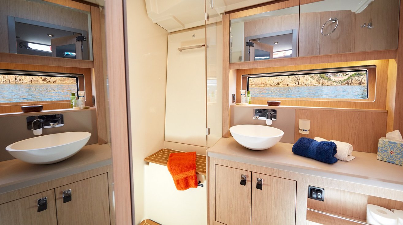 Oceanis Yacht 62 - 3 + 1 — photo 13