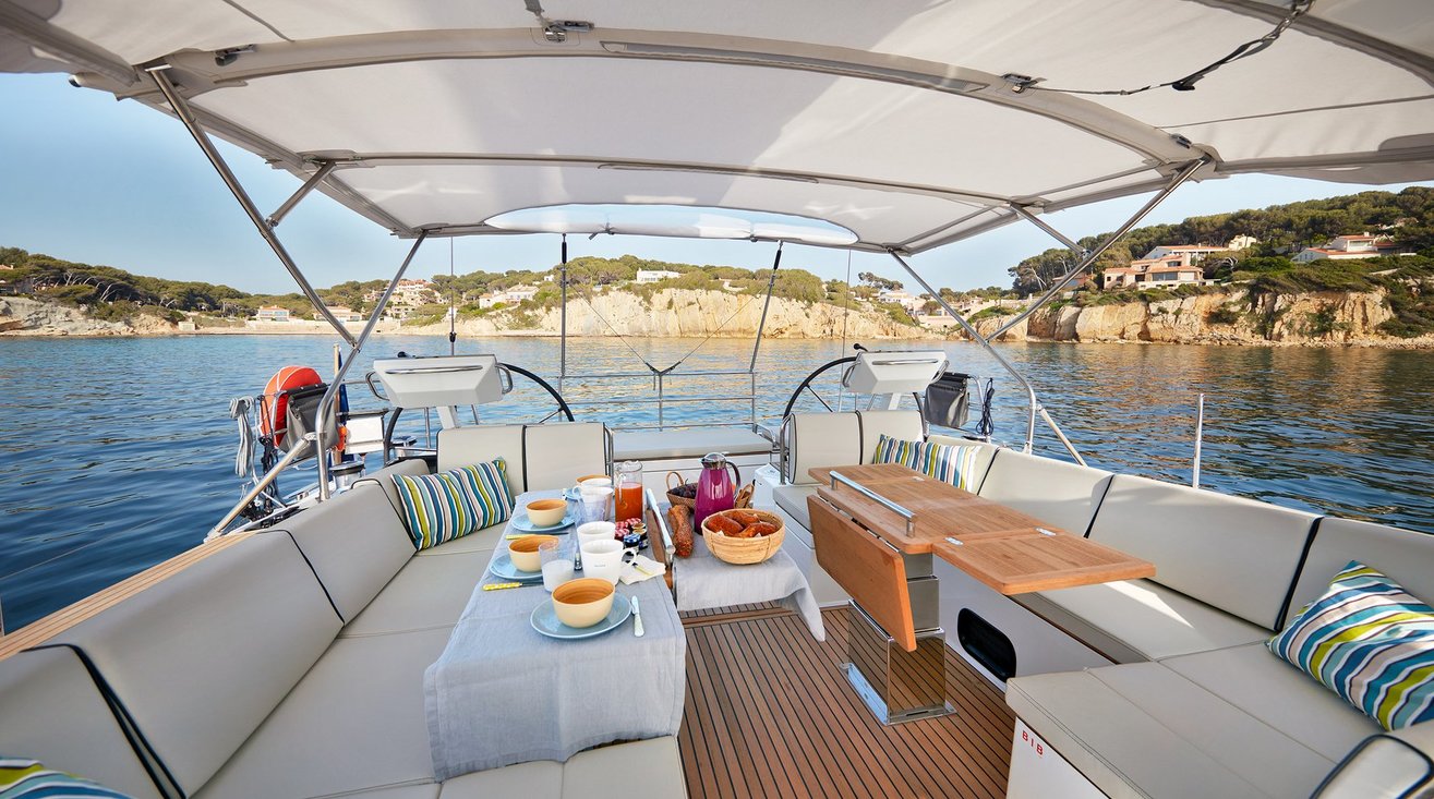 Oceanis Yacht 62 - 3 + 1 — photo 14