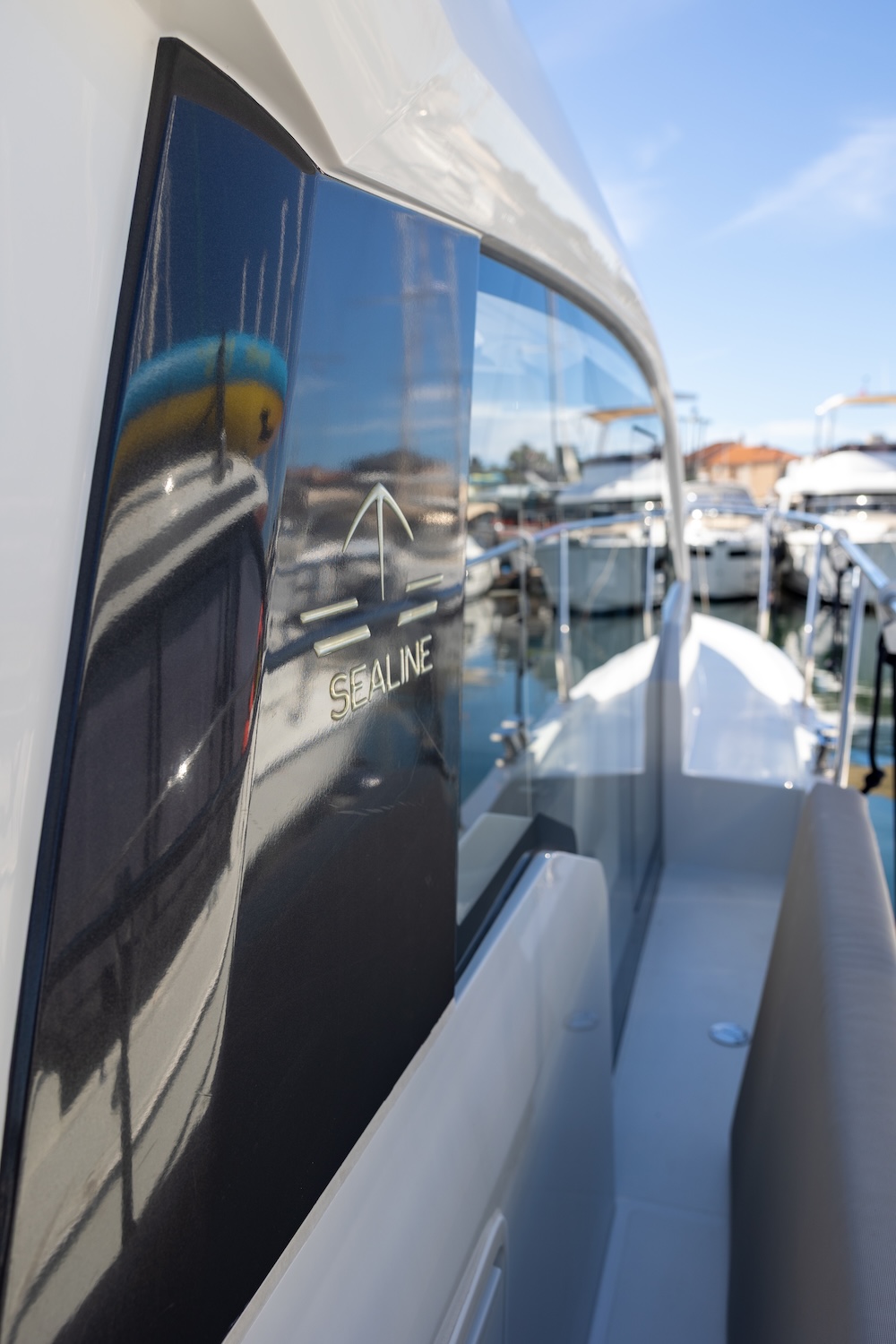 Sealine C335 — photo 5