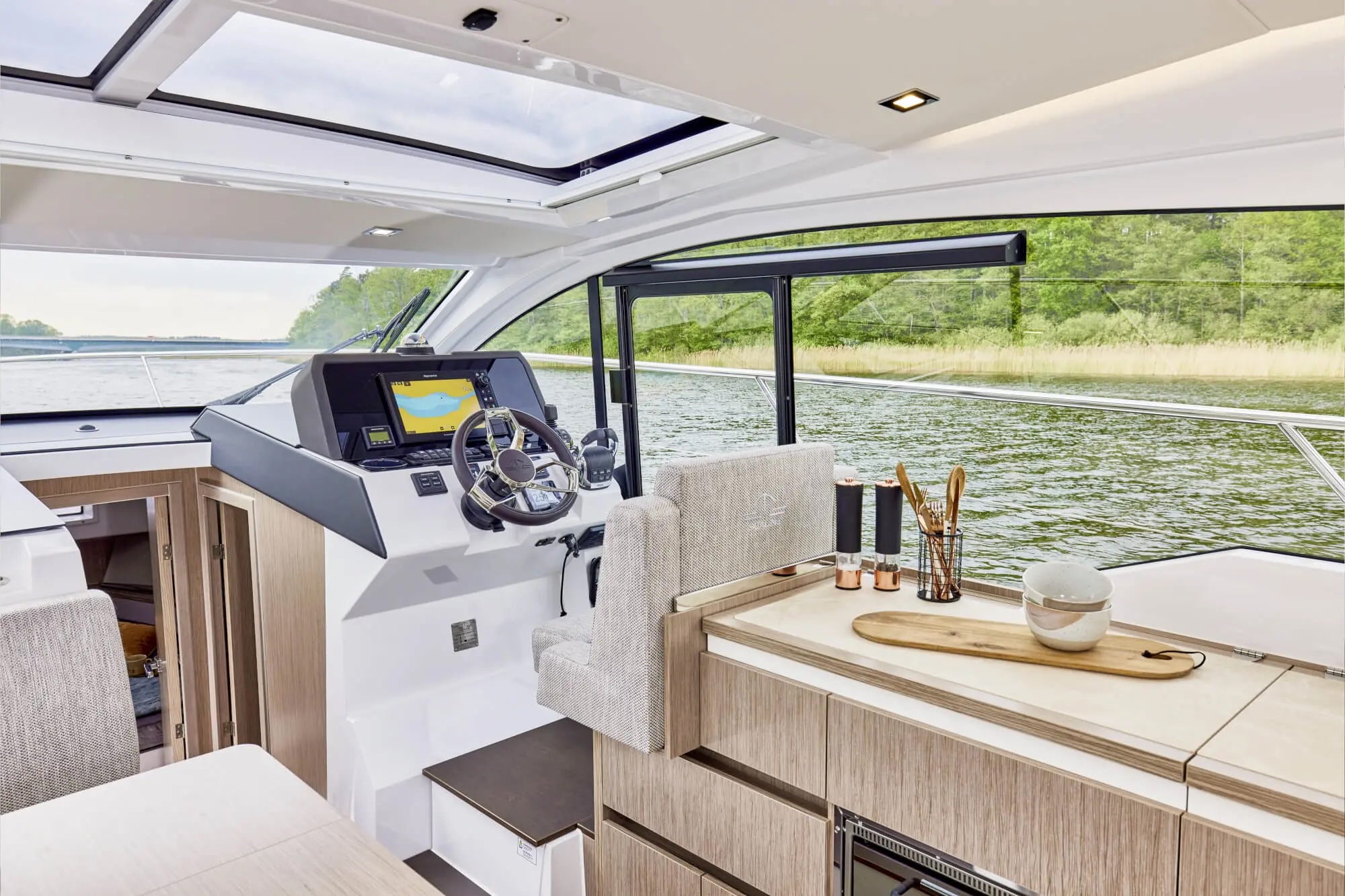 Sealine C335 — photo 7
