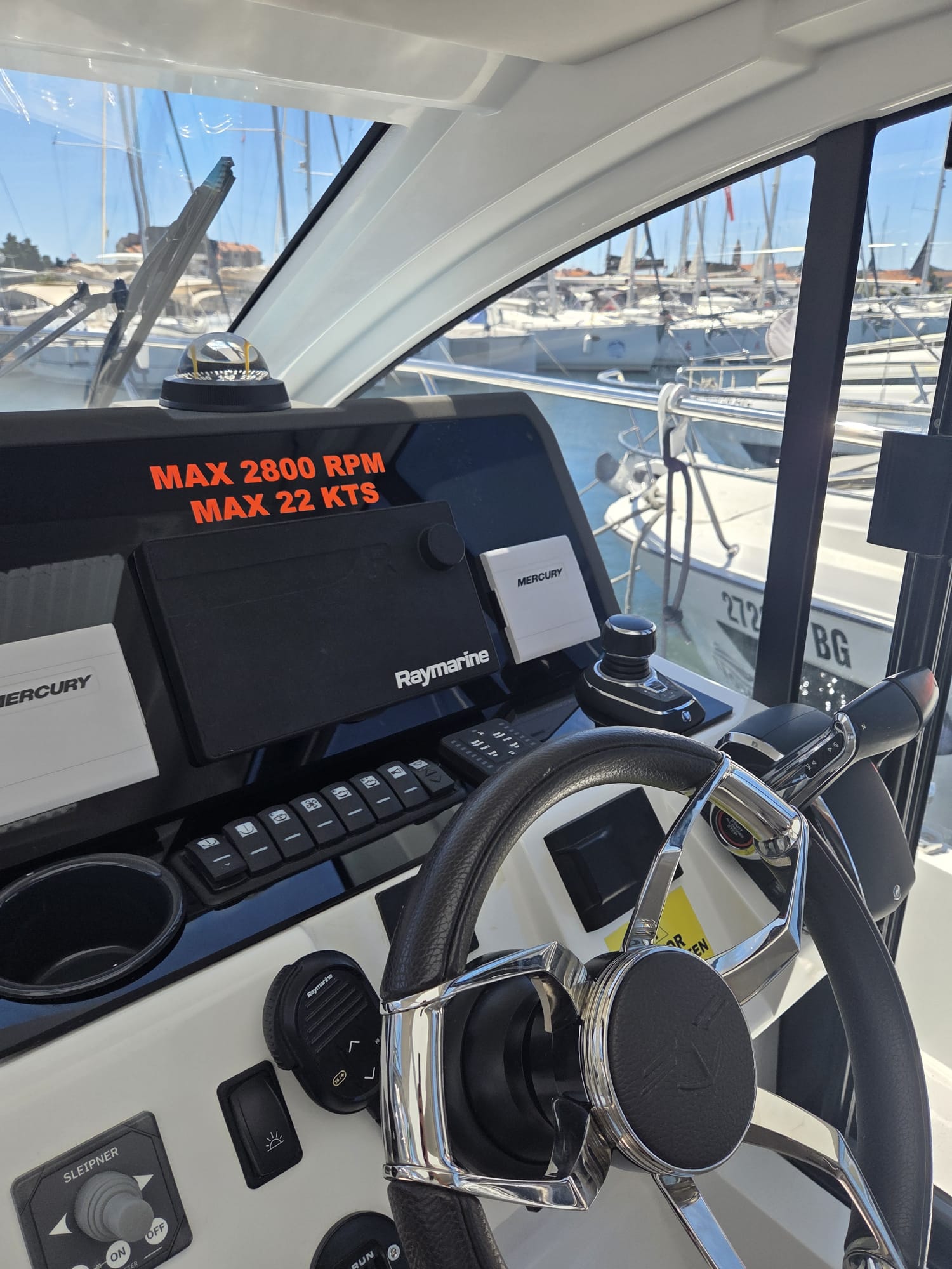 Sealine C335 — photo 6