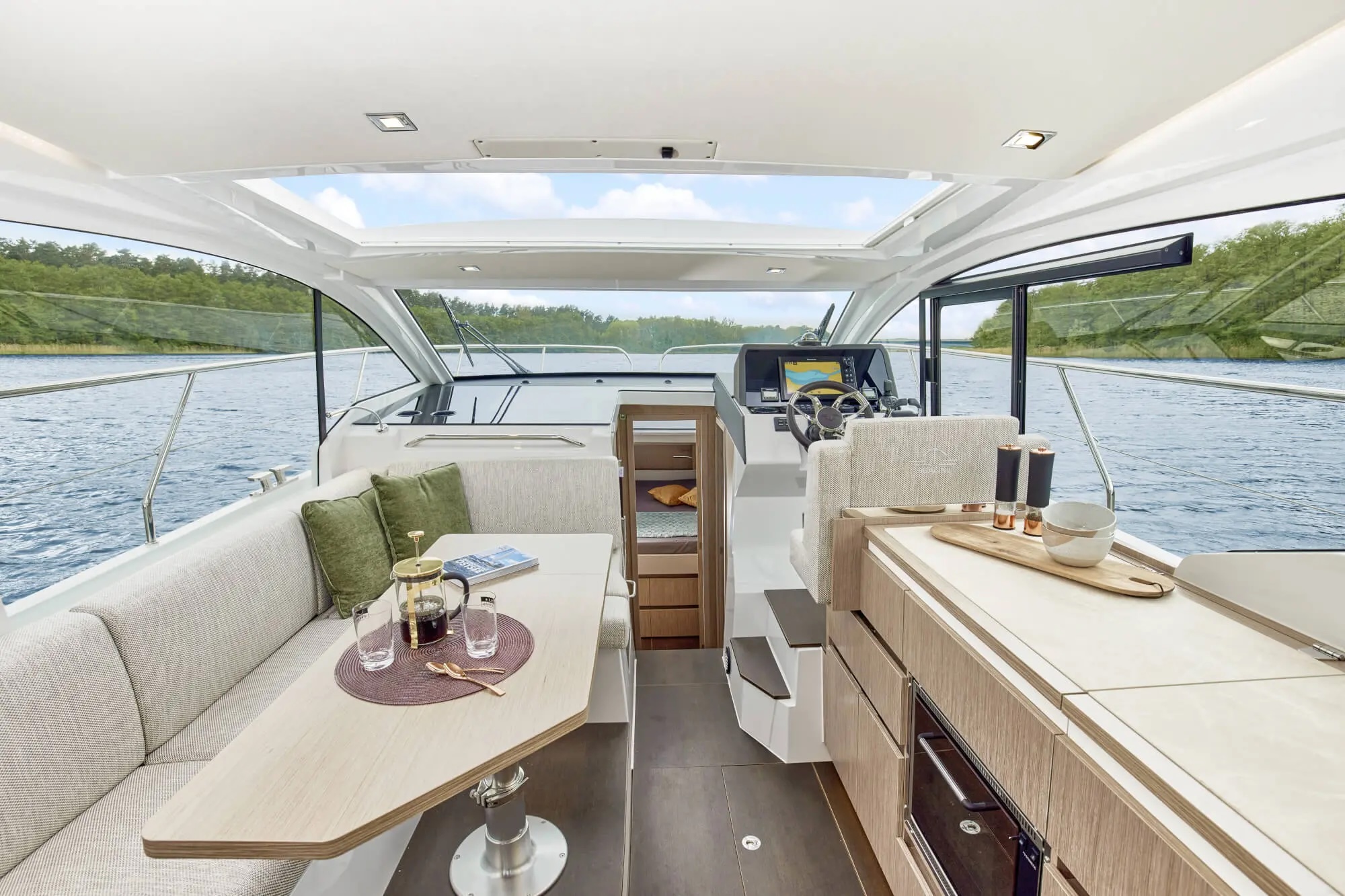 Sealine C335 — photo 9