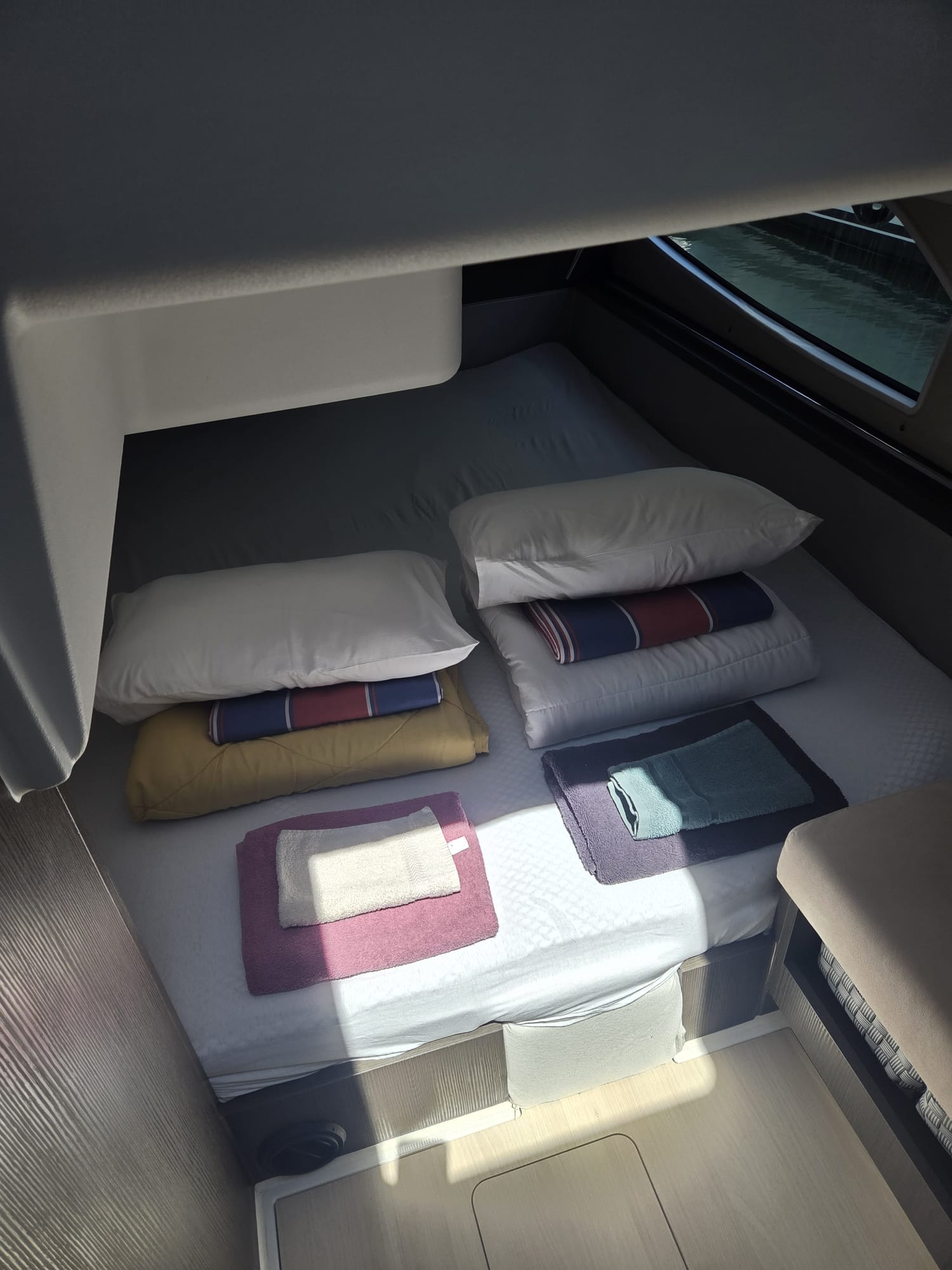 Sealine C335 — photo 10