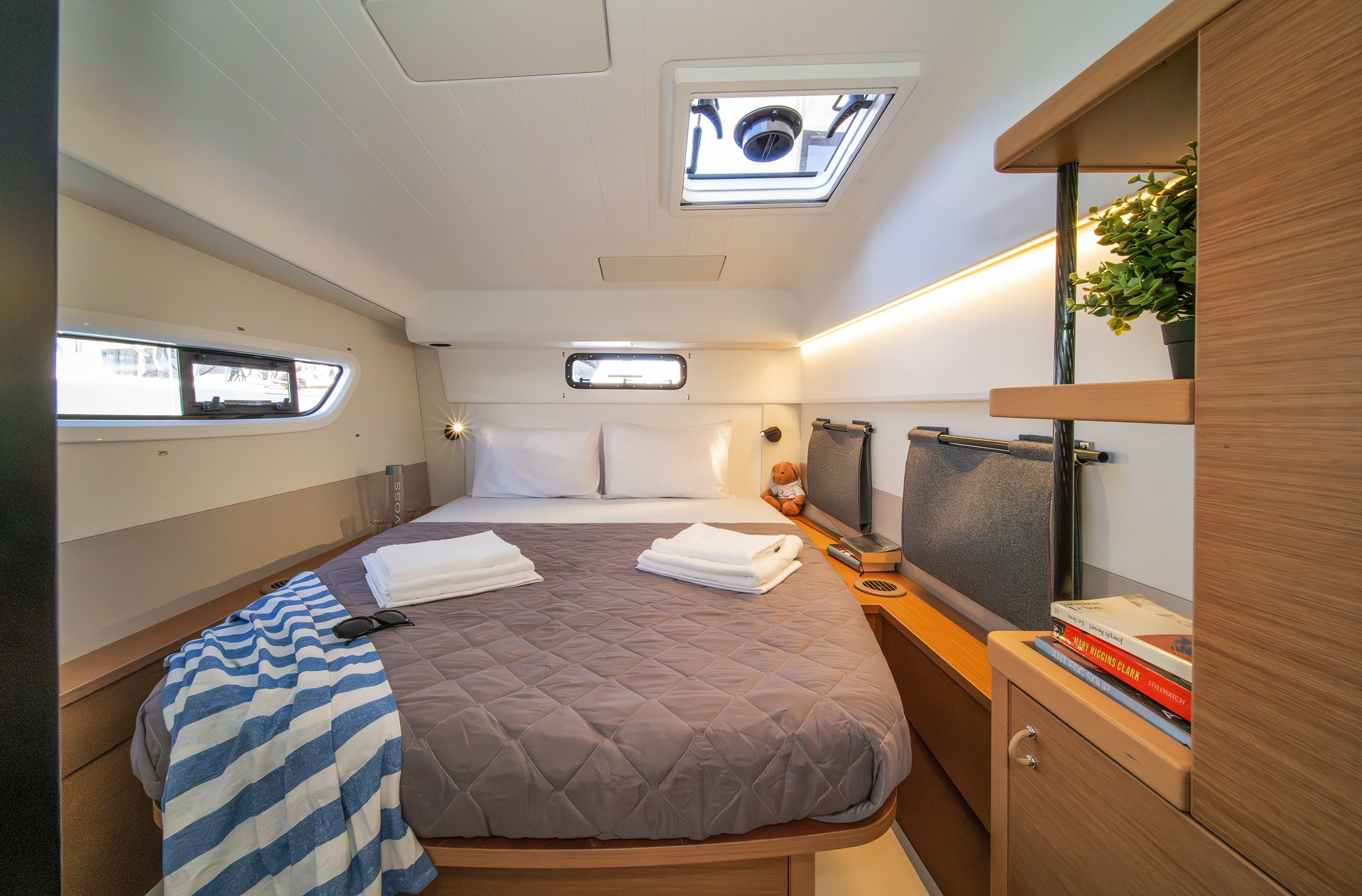 Excess 13 - 4 + 2 cab. — photo 15